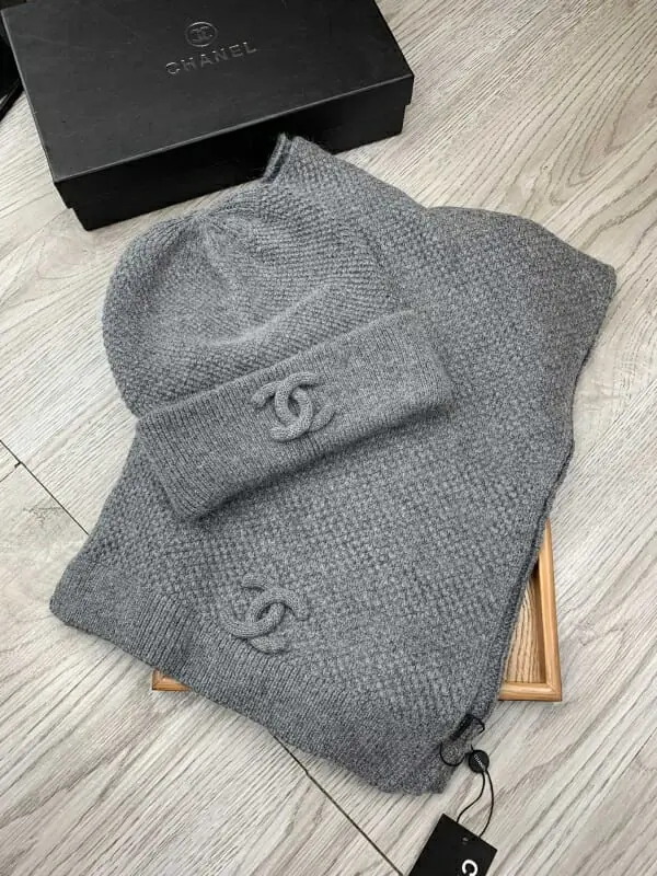 chanel hat and echapres set s_1265305